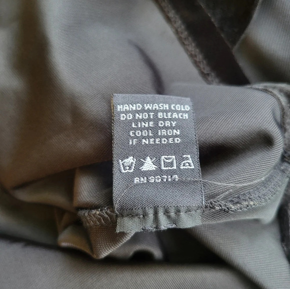 Sam and Jess Velvet Top Womens Small Black Flare Sleeve Whimsigoth Goth Witchy - Picture 6 of 12